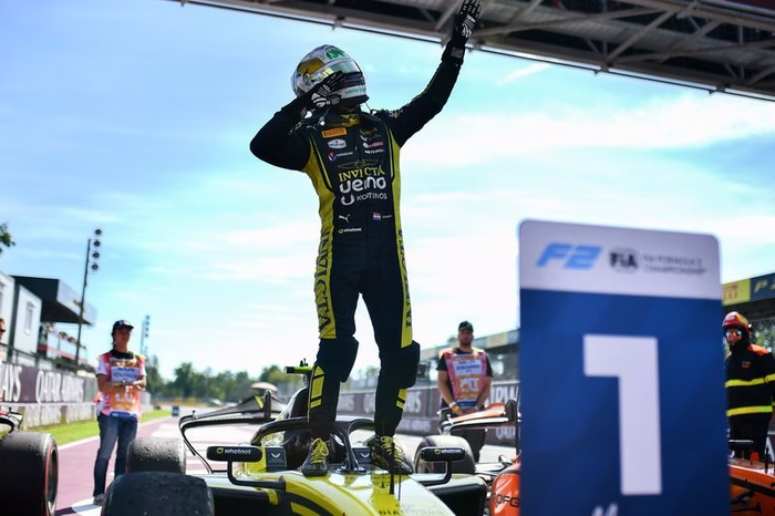 F2: Durksen segura Câmara e vence corrida principal de Monza