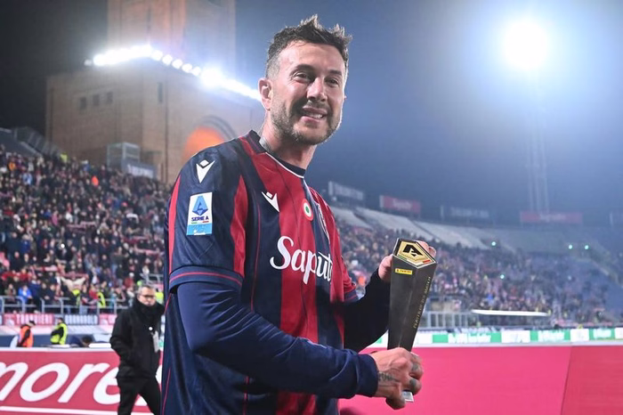 😮 Cambio ruolo PROFICUO per Bernardeschi? Fascia come habitat, da mezzala…