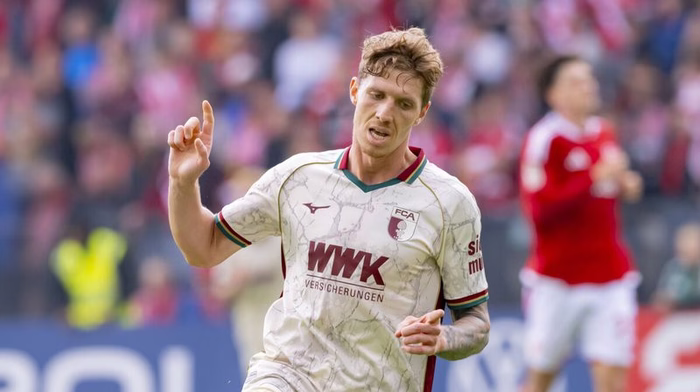 Wechsel steht vor Vollzug; Augsburg gibt nächsten Spieler an PAOK ab