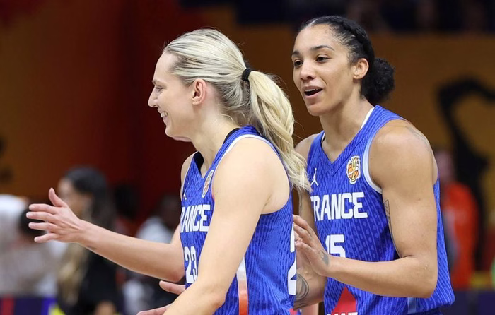 EN DIRECT France - Chine : Jusque-là parfaites, les Bleues ont dans le viseur une médaille mondiale… Suivez cet indécis quart de finale avec nous…