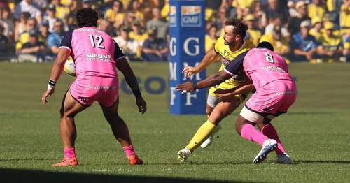 Top 14 : Clermont un peu brouillon mais victorieux face au Stade Français pour la première à domicile
