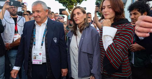 Rose, fille d'Eric Roy, a rendu hommage à son père avant Stade Brestois