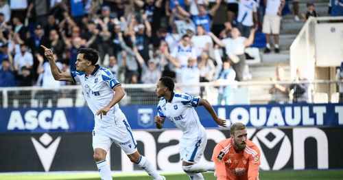 1 face à Brest et s'installe dans le top 10