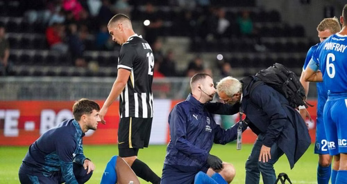 "Assez pessimiste" : à Troyes, grosse inquiétude après la sortie sur civière de Yacouba Koné