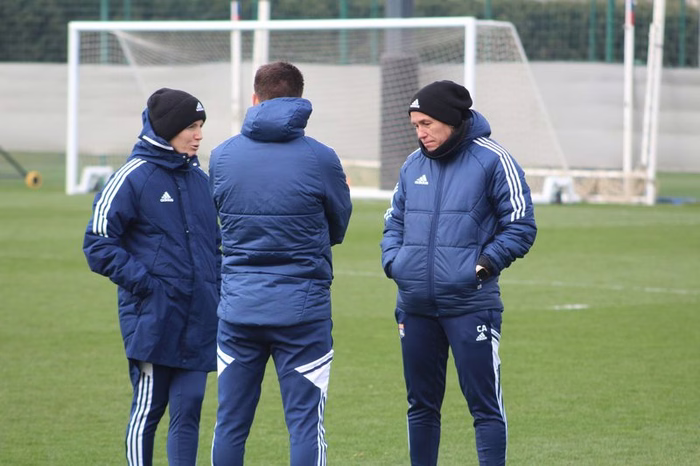 Avant OL Lyonnes - Chelsea, Katoto s’exprime sur Bompastor et Abily