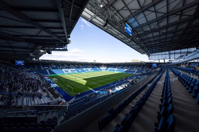 Stade de la Meinau : une visite exceptionnelle des coulisses pour les 5 ans de la CeA