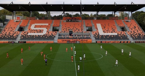 "Ça fait beaucoup de bien" : le Stade Lavallois, séduisant dans le jeu, bat Rennes en match amical