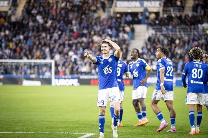 Il y a un an, le Racing passait cinq buts à Angers