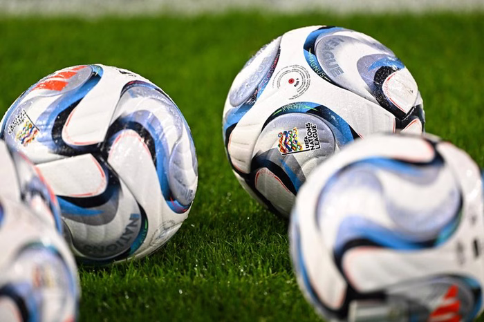 L'ère du football numérique : comment l'information en temps réel et le divertissement interactif transforment l'expérience des supporters