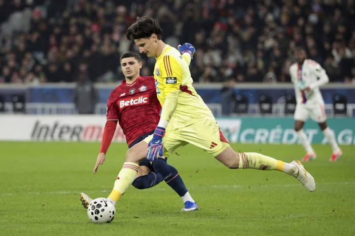 Mercato : Rémy Descamps a les idées claires sur son future à l'OL