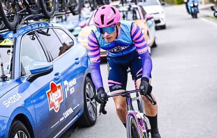 Gravement blessé en Malaisie, le coureur français Ronan Augé donne des nouvelles rassurantes