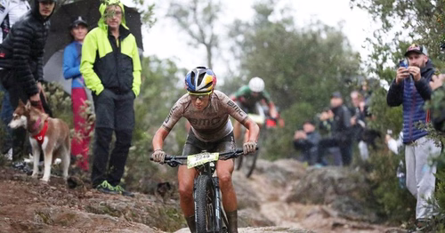 Et vous, le vélo : c'est un peu, beaucoup, à la folie .. ou pas du tout ? Le Roc d'Azur c'est jusqu'à dimanche à Fréjus