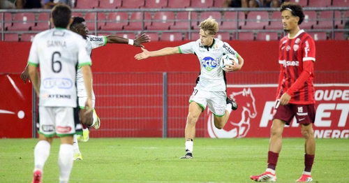 Ligue 2 : un nouveau départ pour le Stade Lavallois ? Suivez le match à Pau sur ICI Mayenne