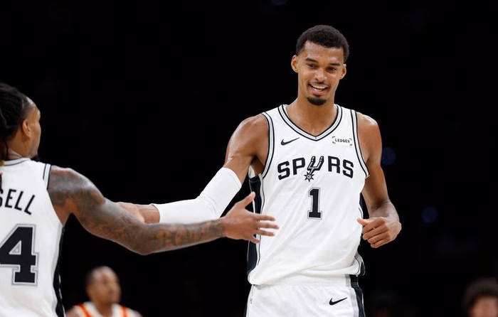 NBA : Victor Wembanyama soutient les lycéens français et dénonce « des inégalités systémiques »