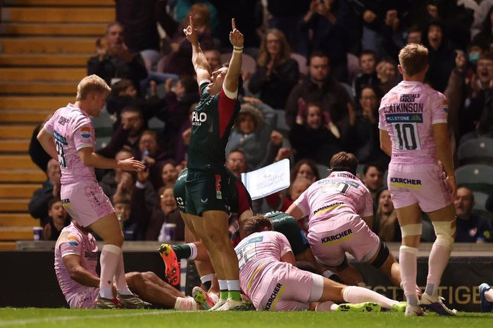 Prince Harry booed as Leicester roar back to beat Gloucester