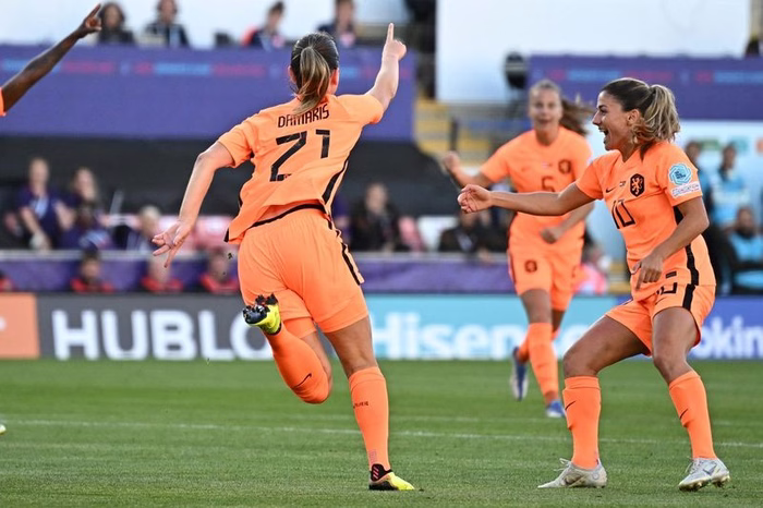OL Lyonnes : Damaris et Weir buteuses vainqueures en sélection