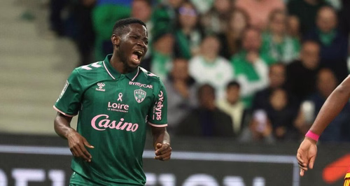Saint-Étienne bat Rodez et reprend sa marche en avant