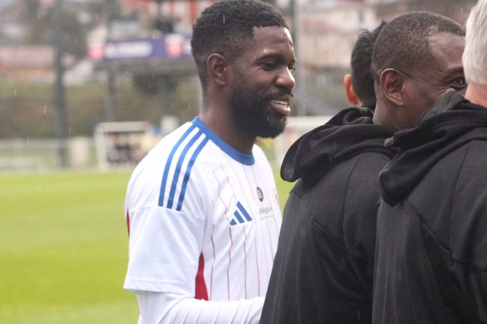 OL) à la rencontre de collégiens lyonnais