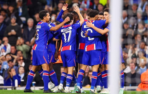 Manchester City - PSG : Paris s'impose à City grâce à une première période magistrale... Revivez ce magnifique choc de Ligue des champions