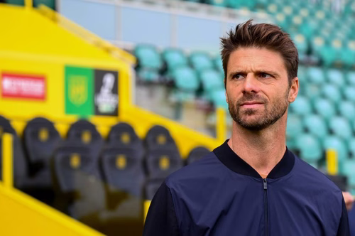 FC Nantes. "Il y a eu zéro mot sur la vente" : Grégory Poirier sur la visite de Waldemar Kita