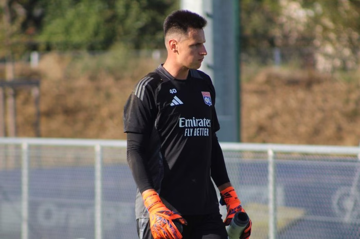 OL - Nice : Rémy Descamps sera titulaire dimanche