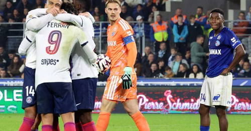 Ligue 1 Douché par les entrants parisiens, le Racing Club de Strasbourg est passé de l'exploit au désarroi
