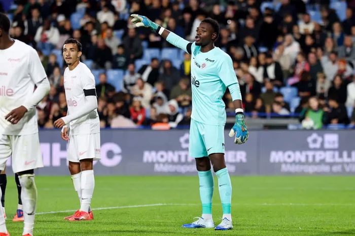 [Témoignage] Simon Ngapandouetnbu : “Je me suis promis de tout faire pour faire du football mon métier”