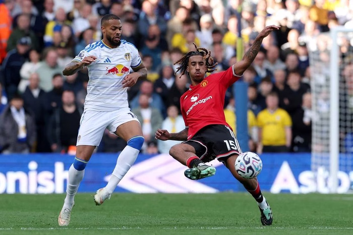 Leeds vs Man United LIVE: Result and reaction from crunch Premier League clash
