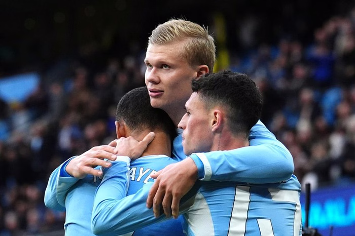 Business as usual for victorious Man City despite lingering state of limbo