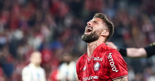 Le LOSC a un gros problème en attaque : Ueda et Igamane blessés, il ne lui reste plus qu'un joueur de 40 ans : Giroud