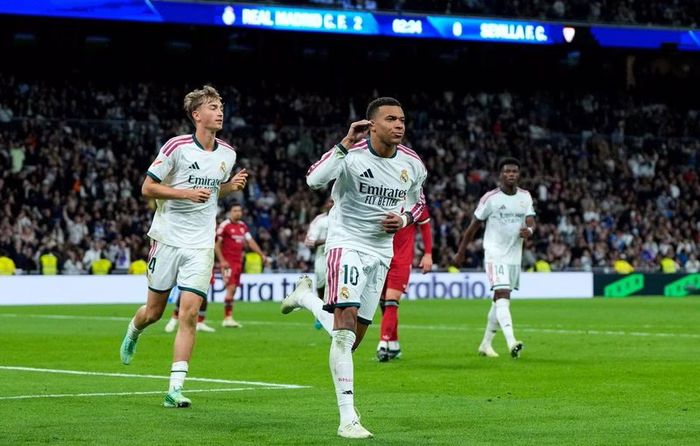Golazo et Panenka, un grand Mbappé conduit le Real Madrid à la victoire contre le FC Séville