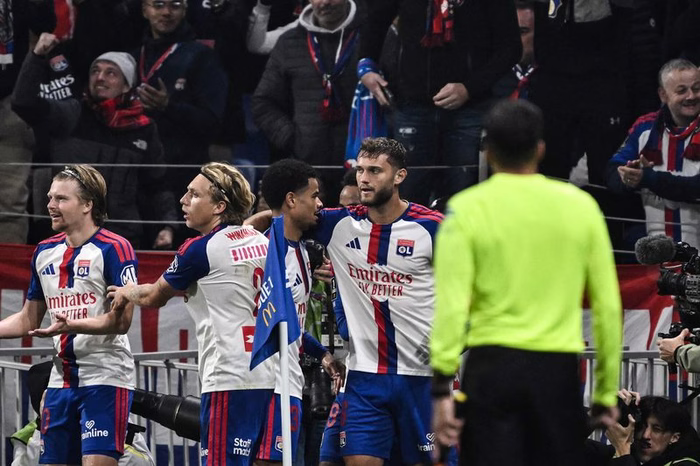 OL : Tessmann, un but et un heureux événement à fêter