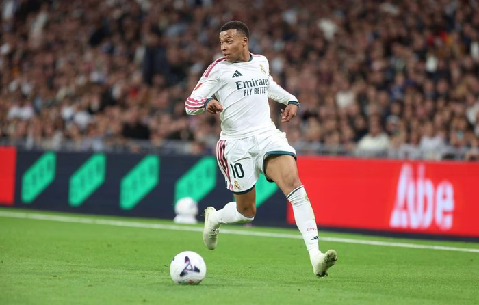 EN DIRECT Ligue des champions : Lens, le Real et un alléchant Bayern - Arsenal… Suivez le multiplex avec nous