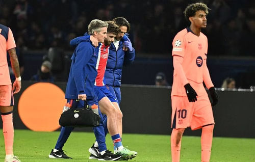 PSG : Victime d’une rupture du ligament croisé du genou, Kvaratskhelia absent de longs mois
