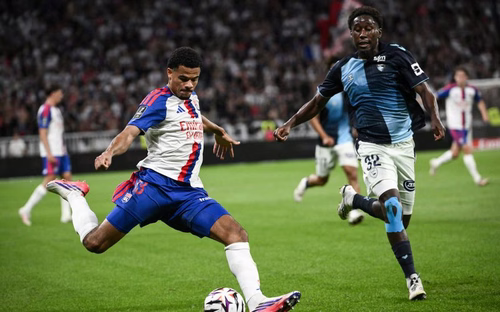 OL : un retour d'Athekame à l'AC Milan n'est pas d'actualité