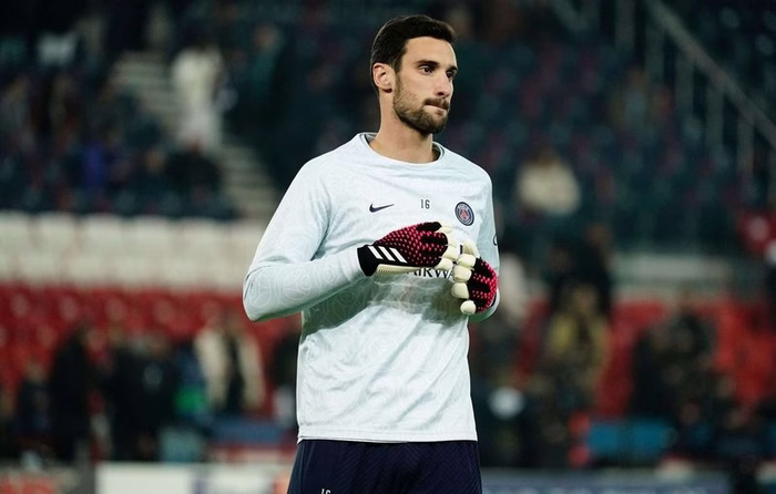 Le footballeur Sergio Rico, ex-gardien du PSG, et sa famille victimes d’un home-jacking, en Espagne