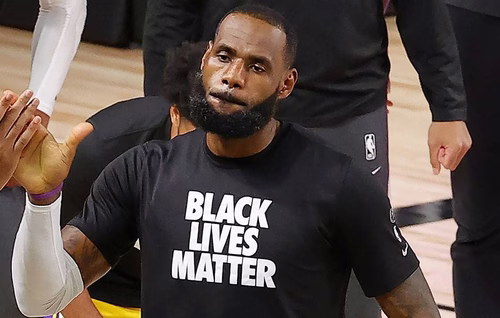 « Une journée plutôt calme au bureau »... Attaqué par Donald Trump, Lebron James répond avec ironie et désintérêt
